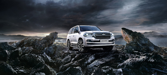 12/10/2017 Для избранных: Toyota представила топ-версию Land Cruiser 200 Excalibur
