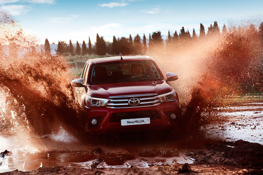 Toyota-Hilux-01 Toyota-Hilux-01