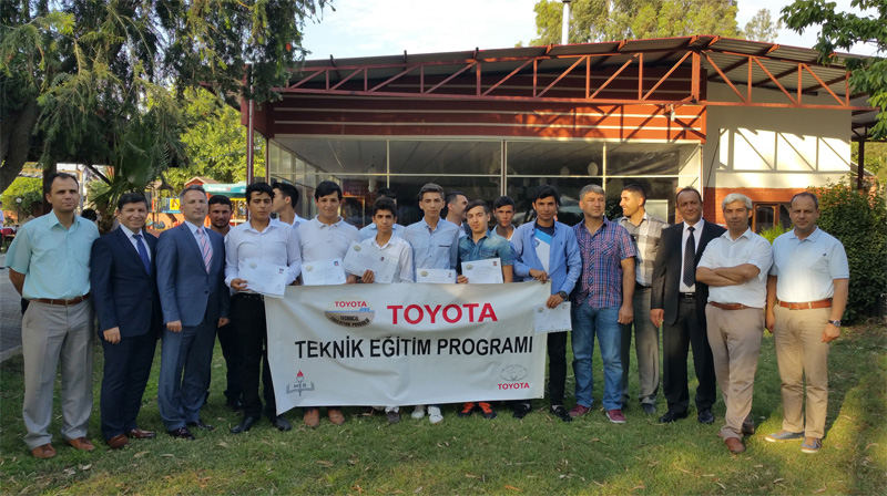 toyota-teknik-egitim-1 toyota-teknik-egitim-1