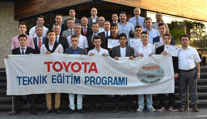 toyota-teknik-egitim-2 toyota-teknik-egitim-2